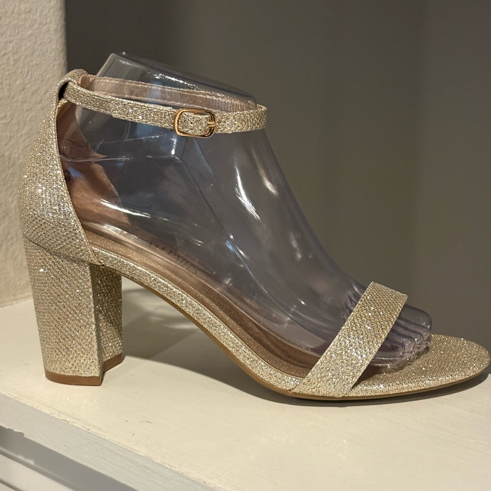 DREAM PAIRS Womens Low-Chunk Low Heel Pump Sandal, Size 7.5 Gold Glitter - Picture 2 of 10